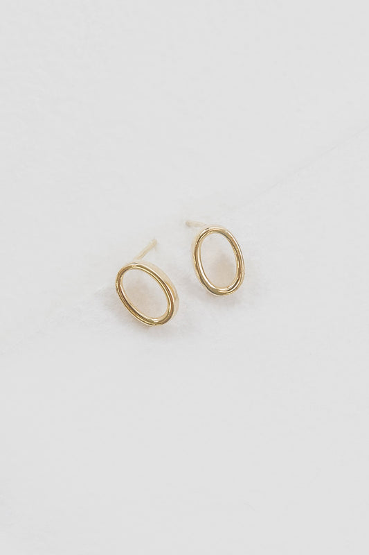 Oval Outline Earrings (14K)