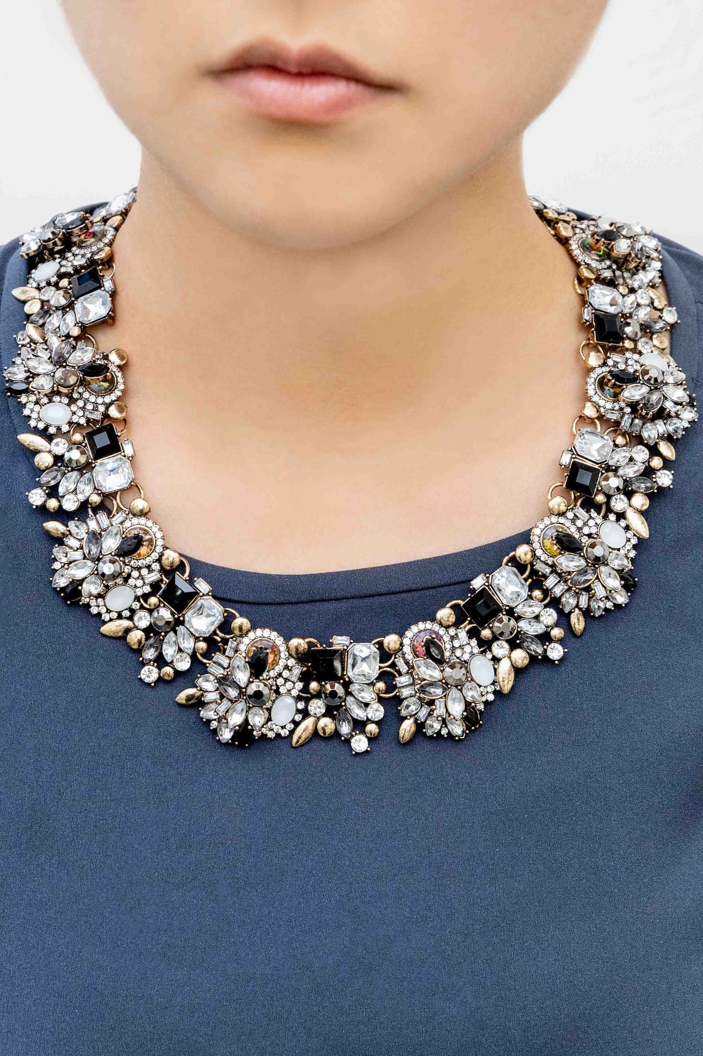 Bree Iridescent Collar