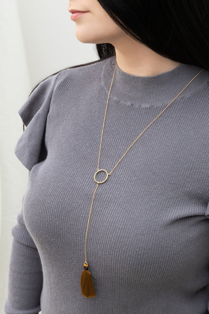 Remia Tassel Y-Necklace | Brown