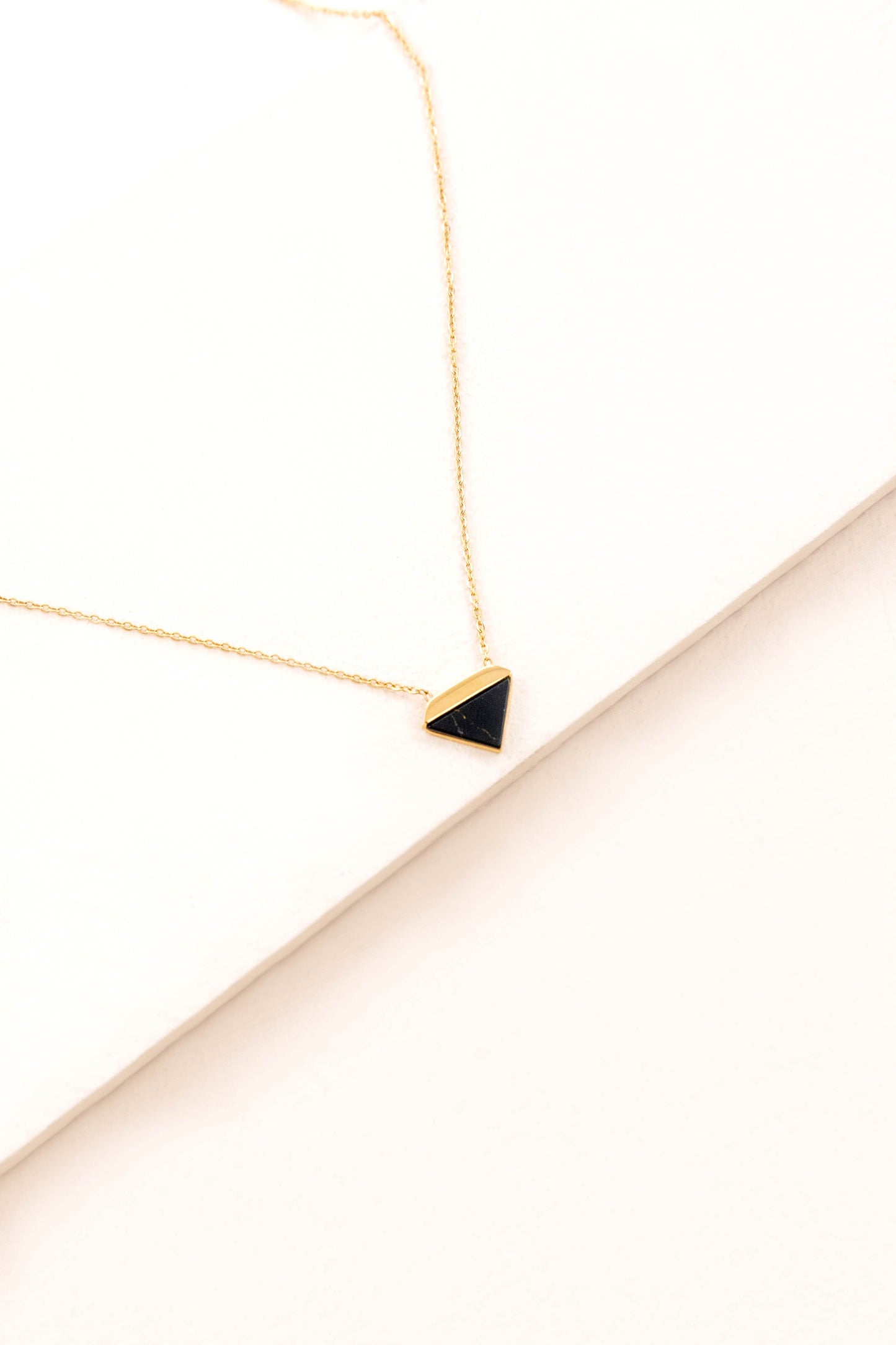 Trigon Stone Necklace | Black (14K)