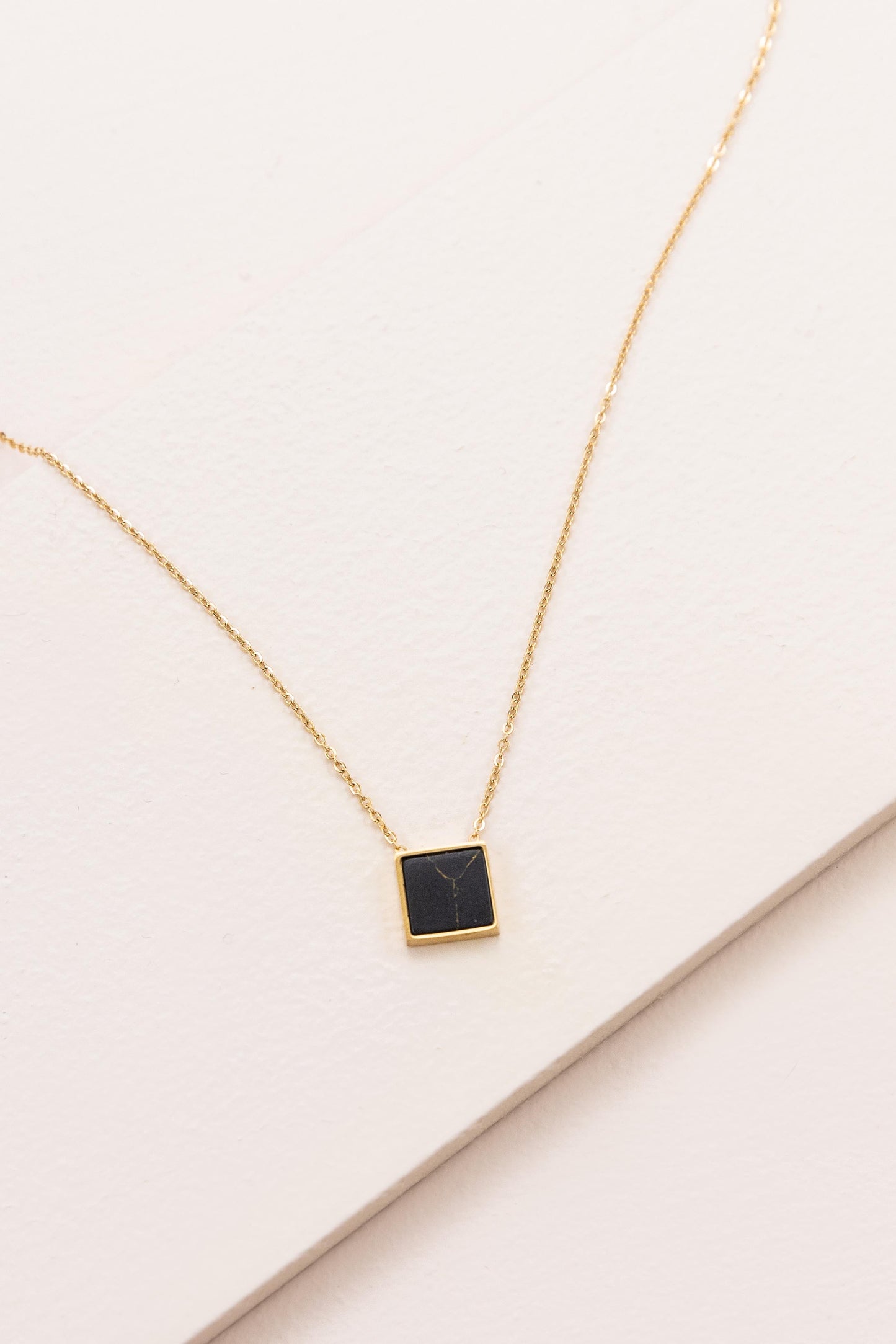 Emmy Stone Necklace | Gold (14K)