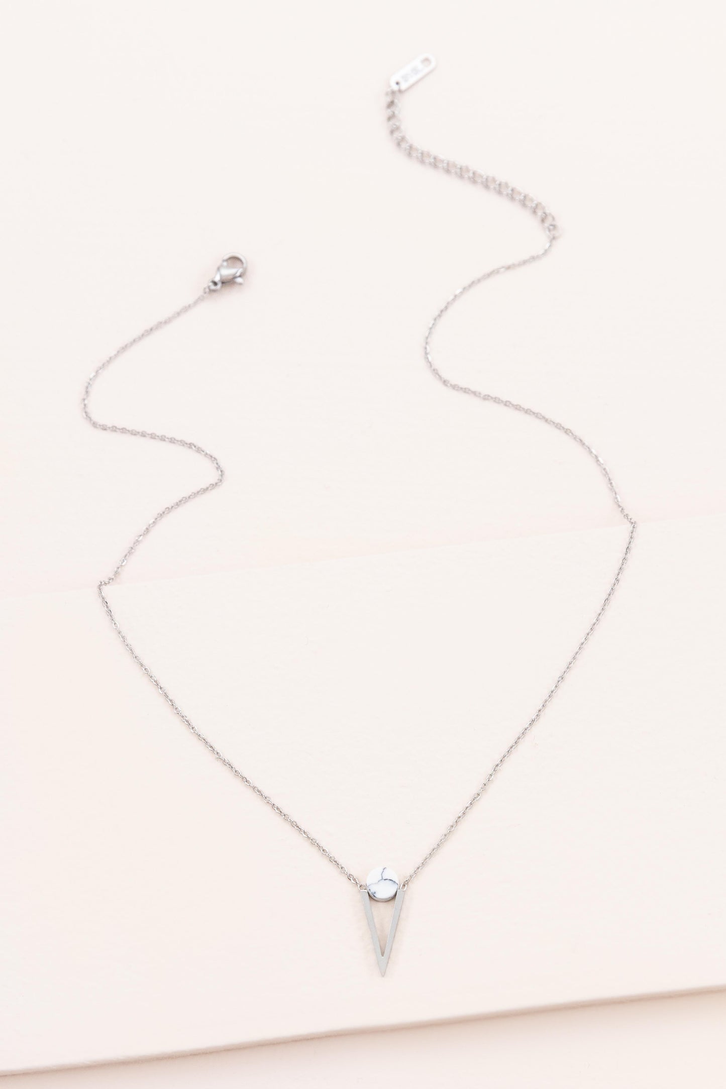 Tensly Point Stone Necklace | Silver