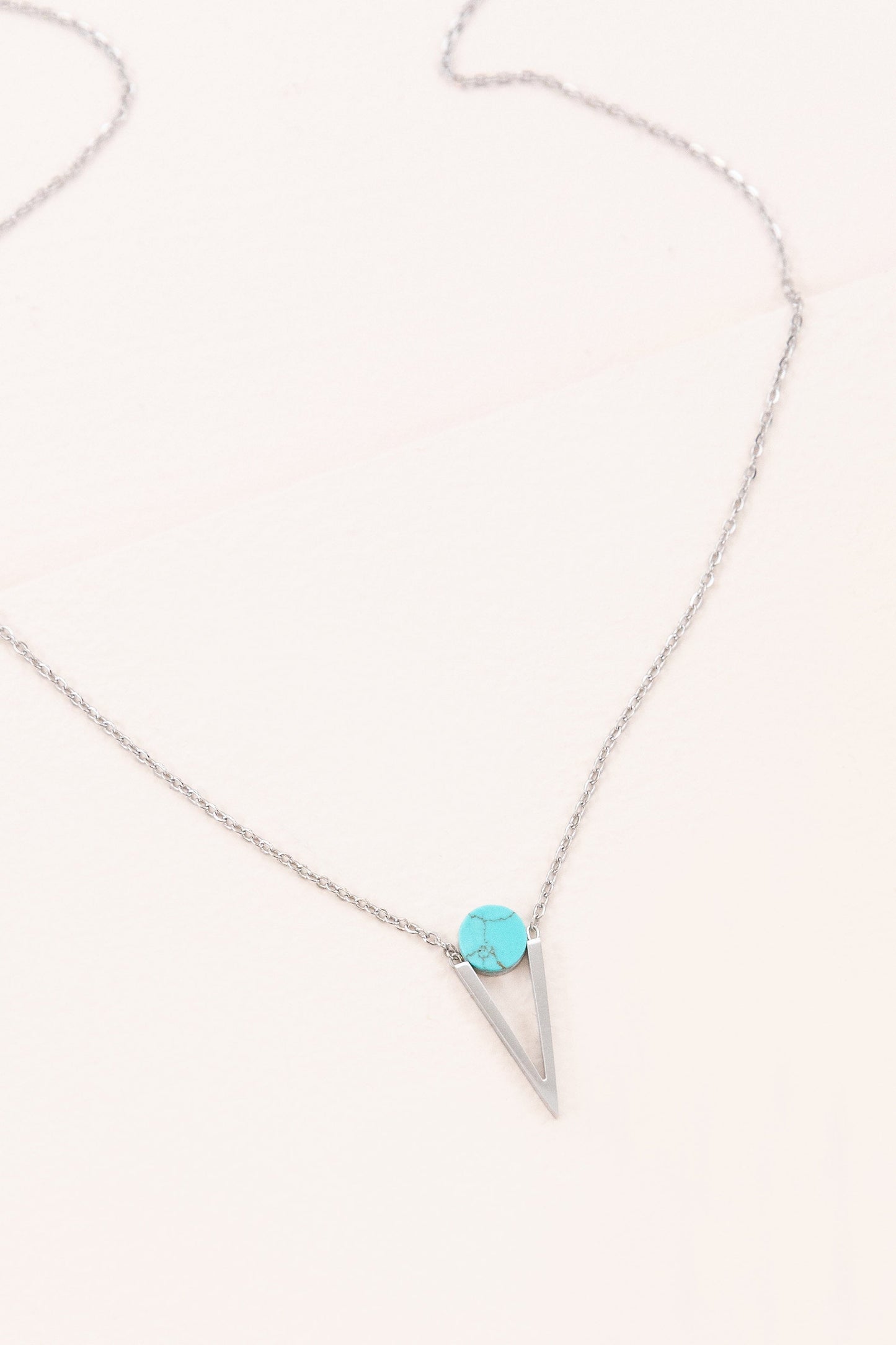 Tensly Point Stone Necklace | Silver