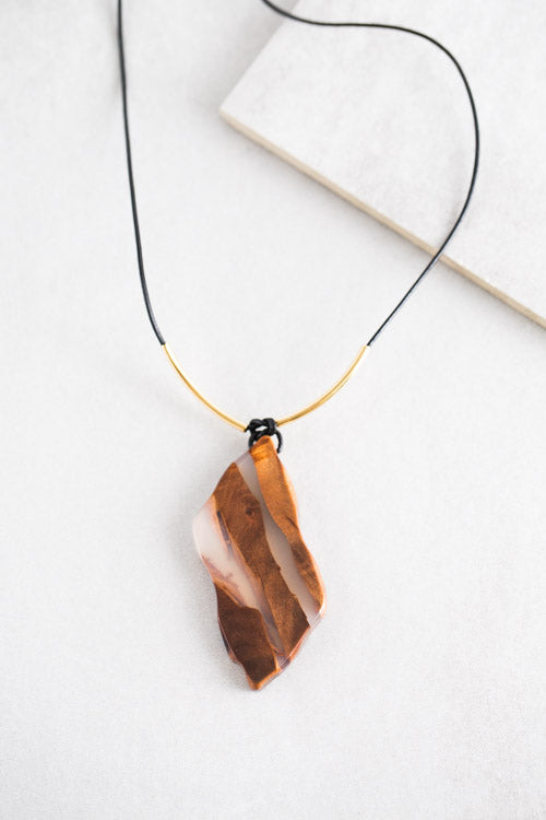 Tia Pendant Necklace