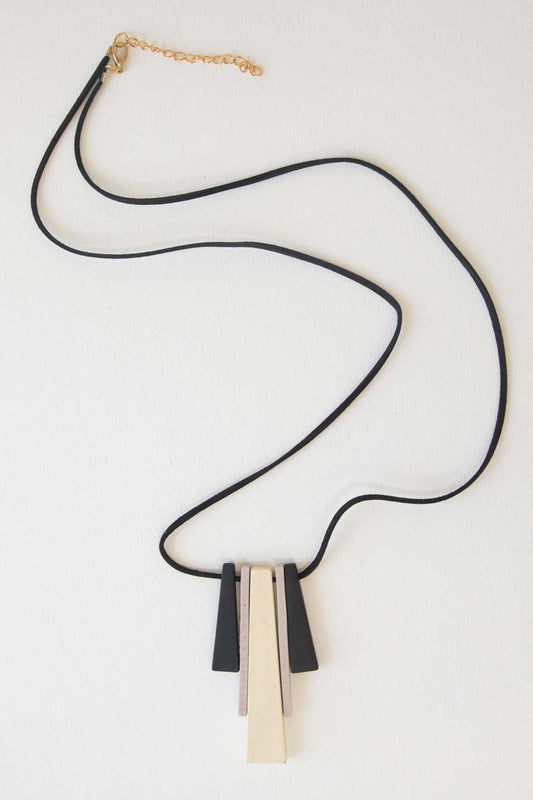 Akemi Pendant Necklace