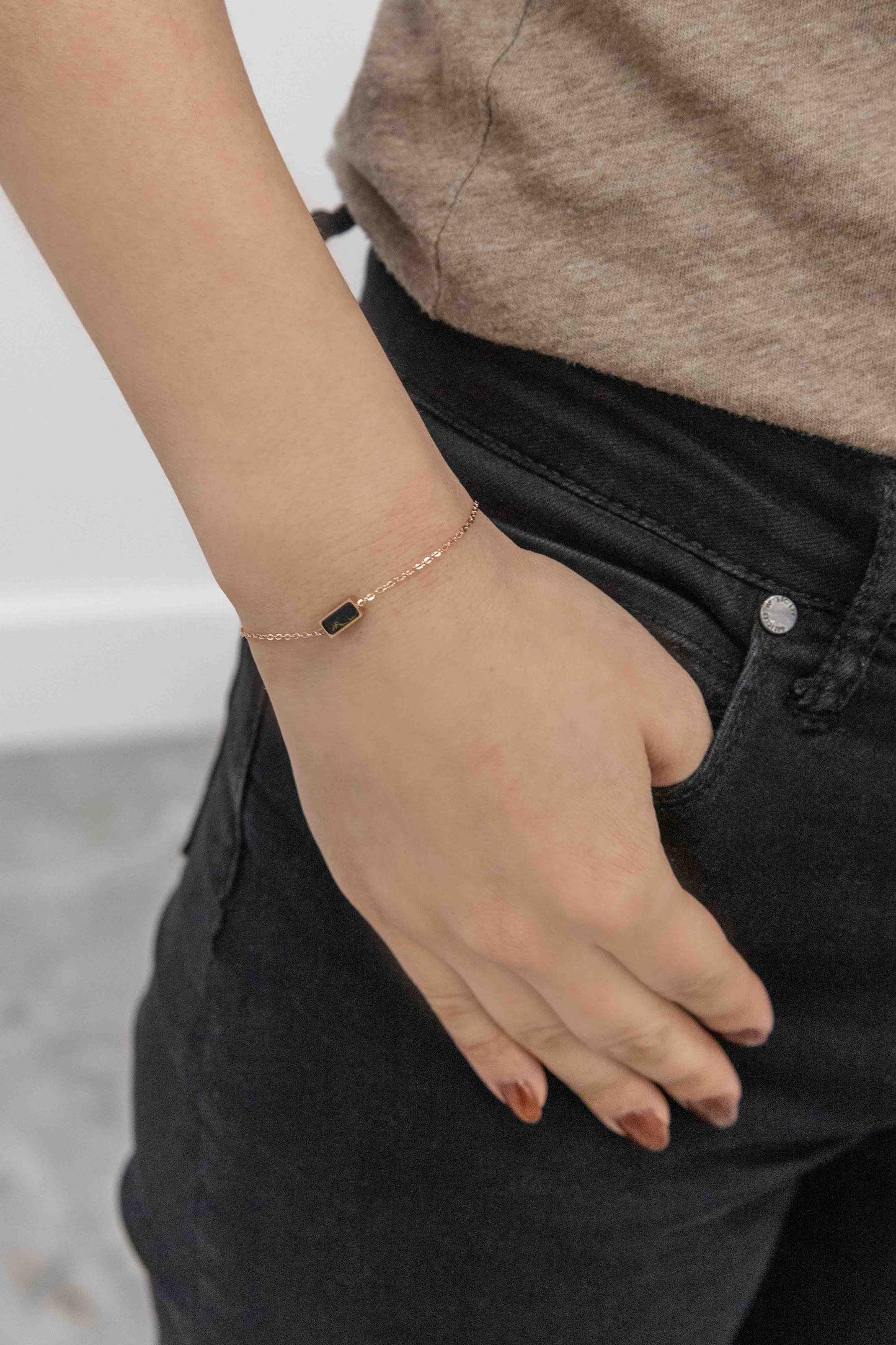 Beaming Bar Stone Bracelet | Rose Gold (14K)