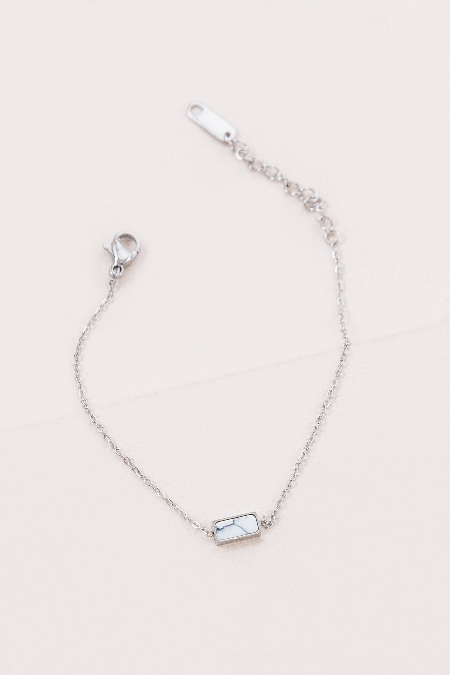 Beaming Bar Stone Bracelet | Silver