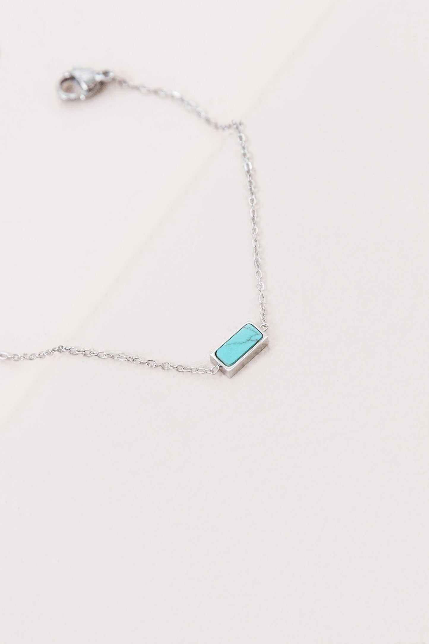 Beaming Bar Stone Bracelet | Silver