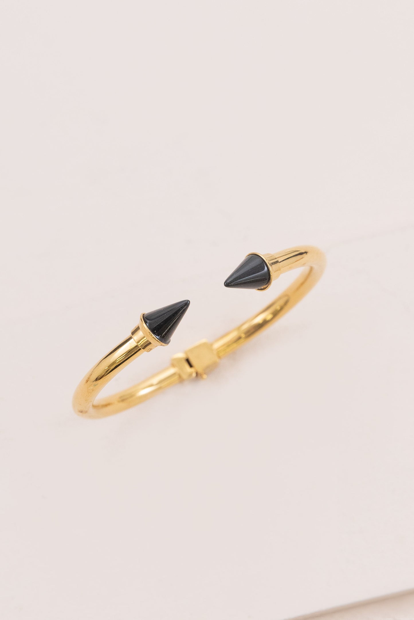 Point Stone Cuff | Black (14K Gold)