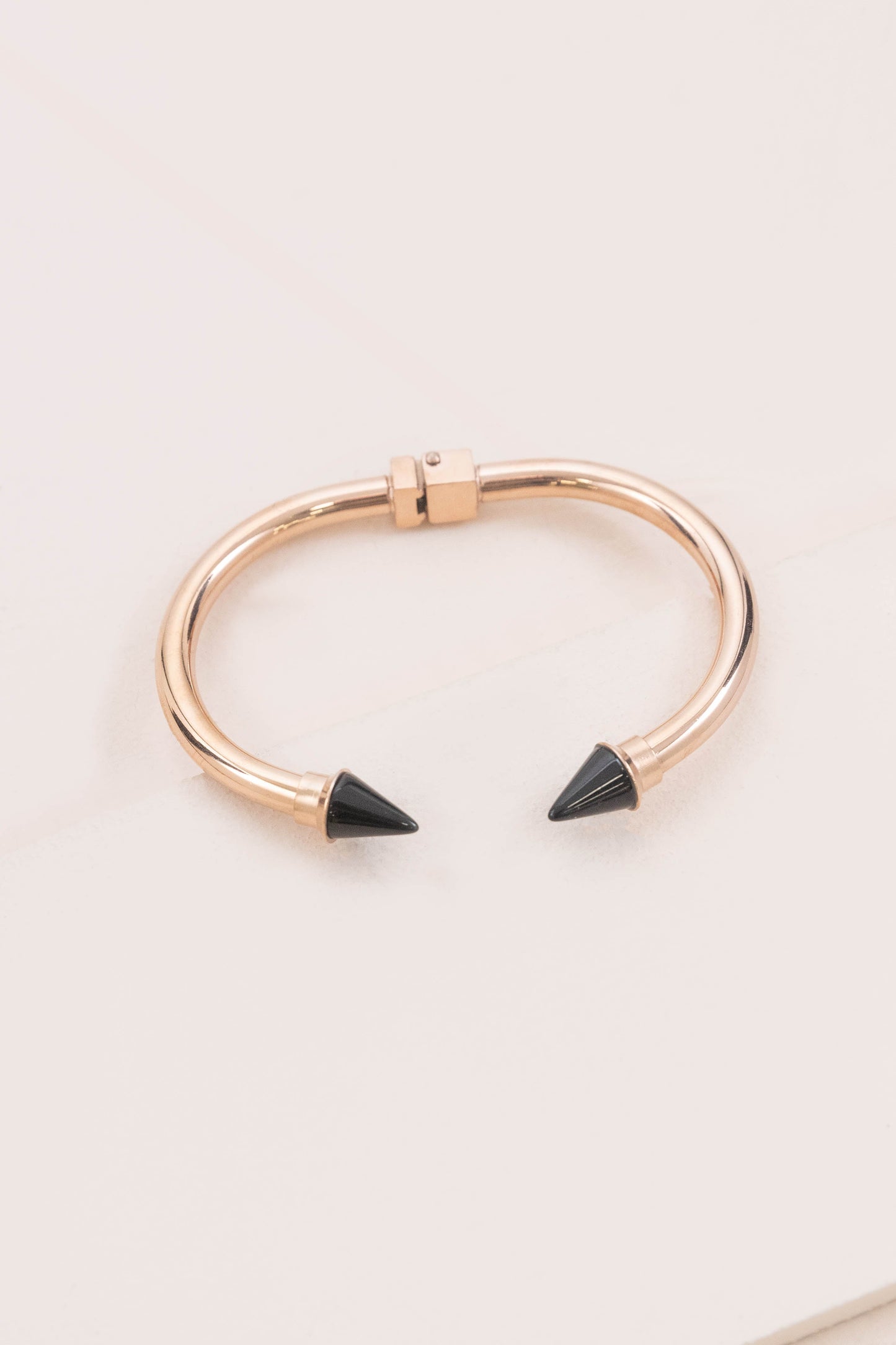 Point Stone Cuff | Black (14K Gold)