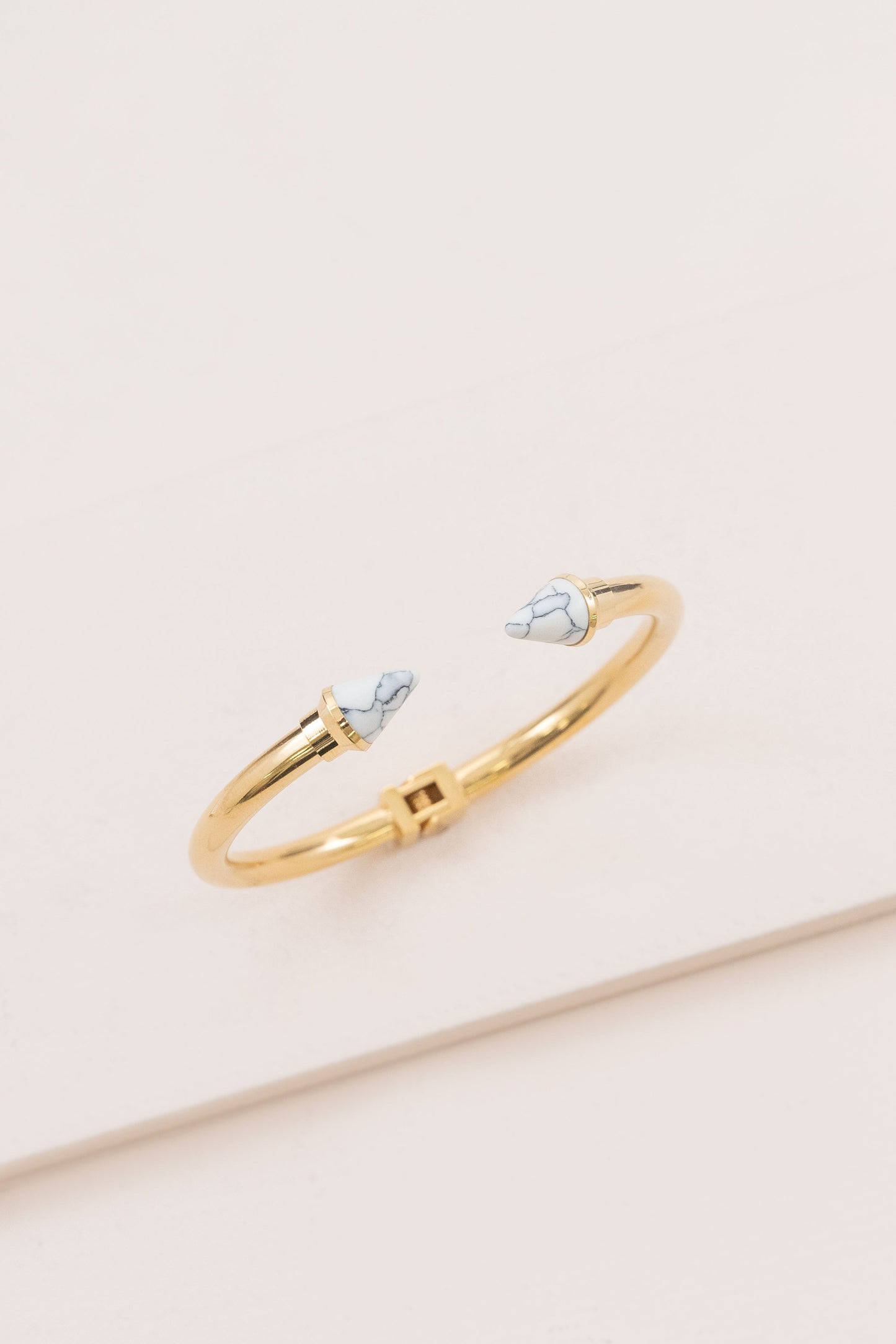 Point Stone Cuff | White (14K Gold)