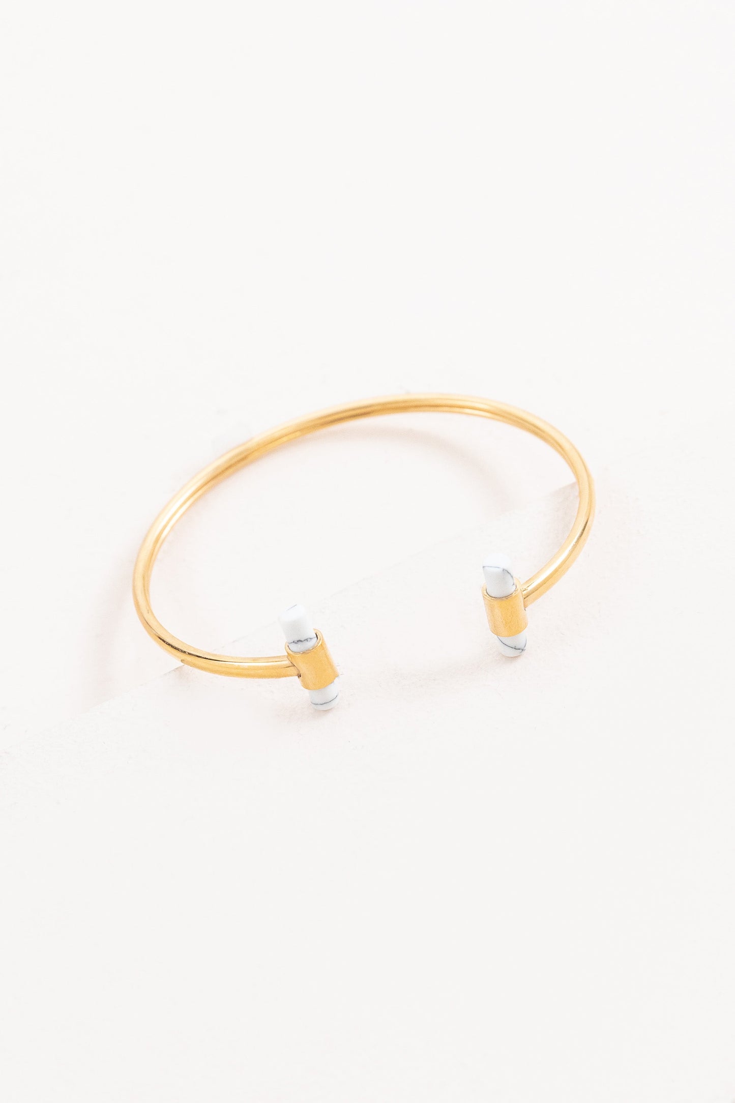 Stone Bar Cuff (14K Gold)