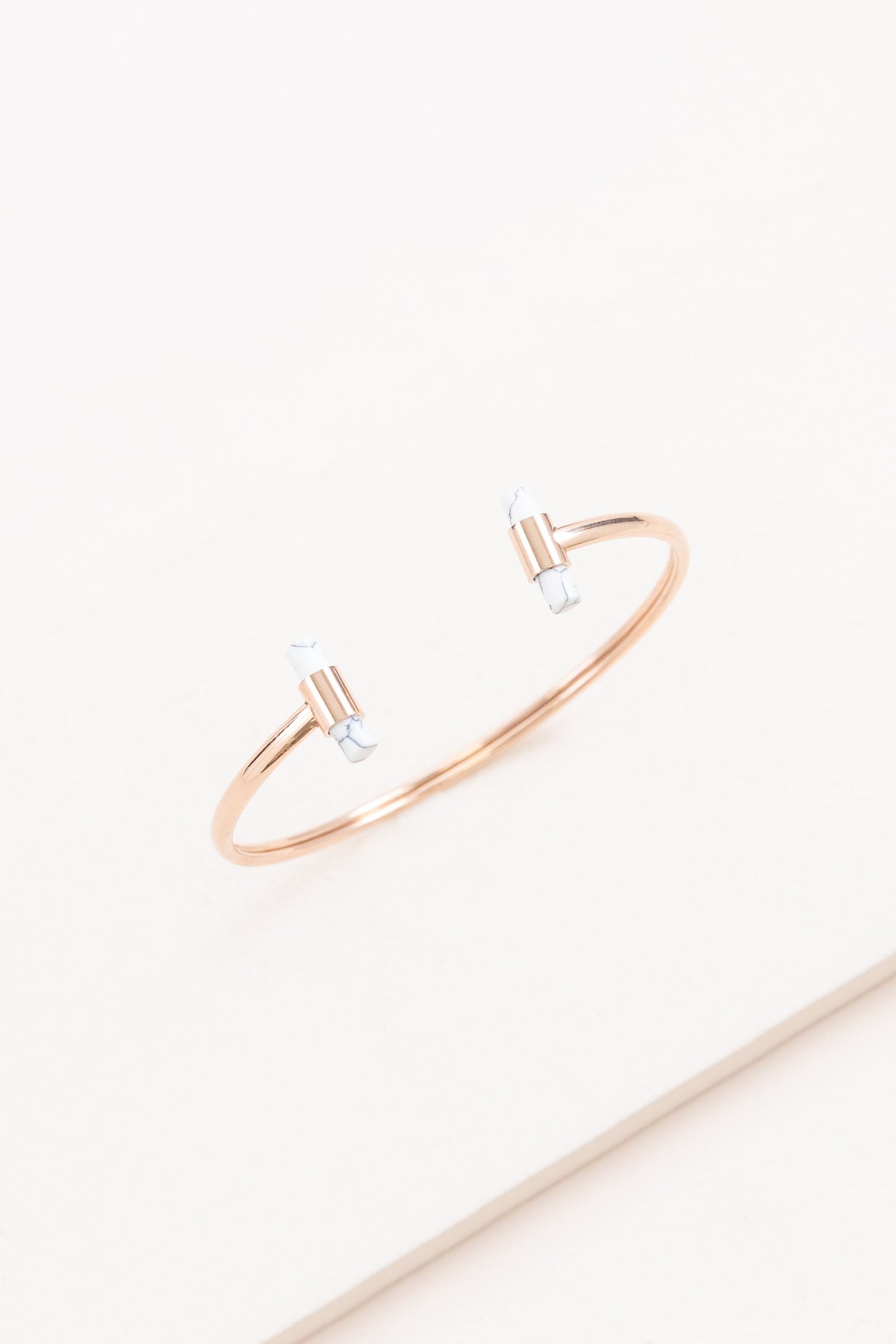 Stone Bar Cuff (14K Gold)
