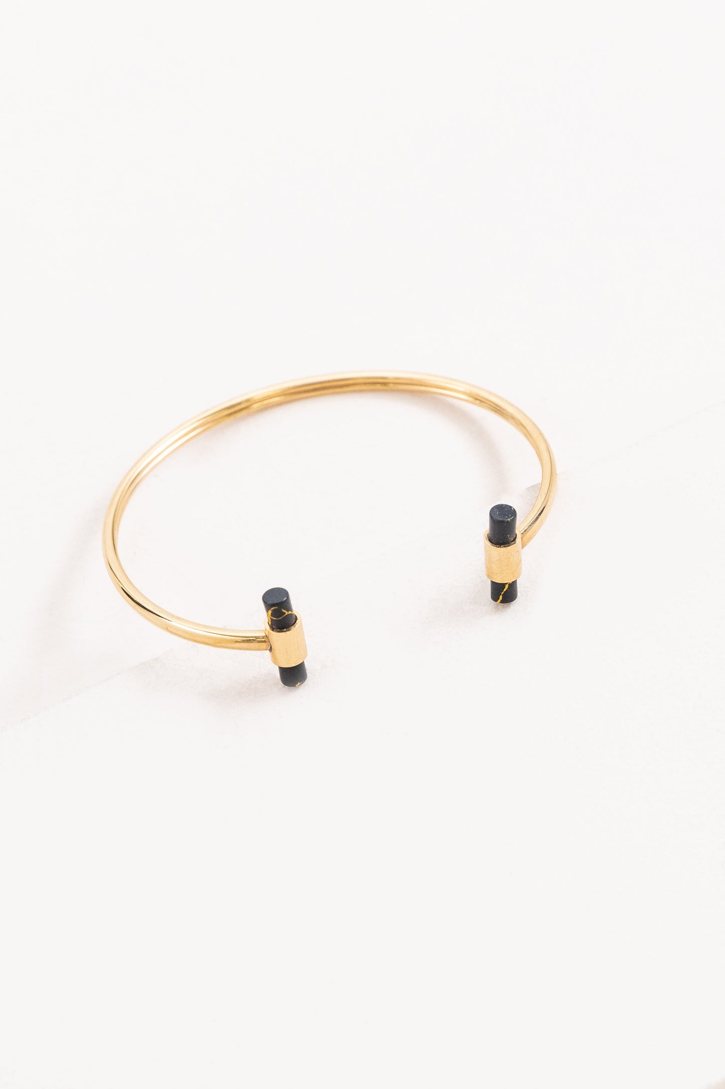 Stone Bar Cuff (14K Gold)