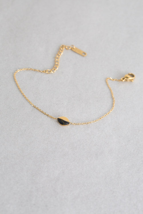 Elliptic Stone Bracelet