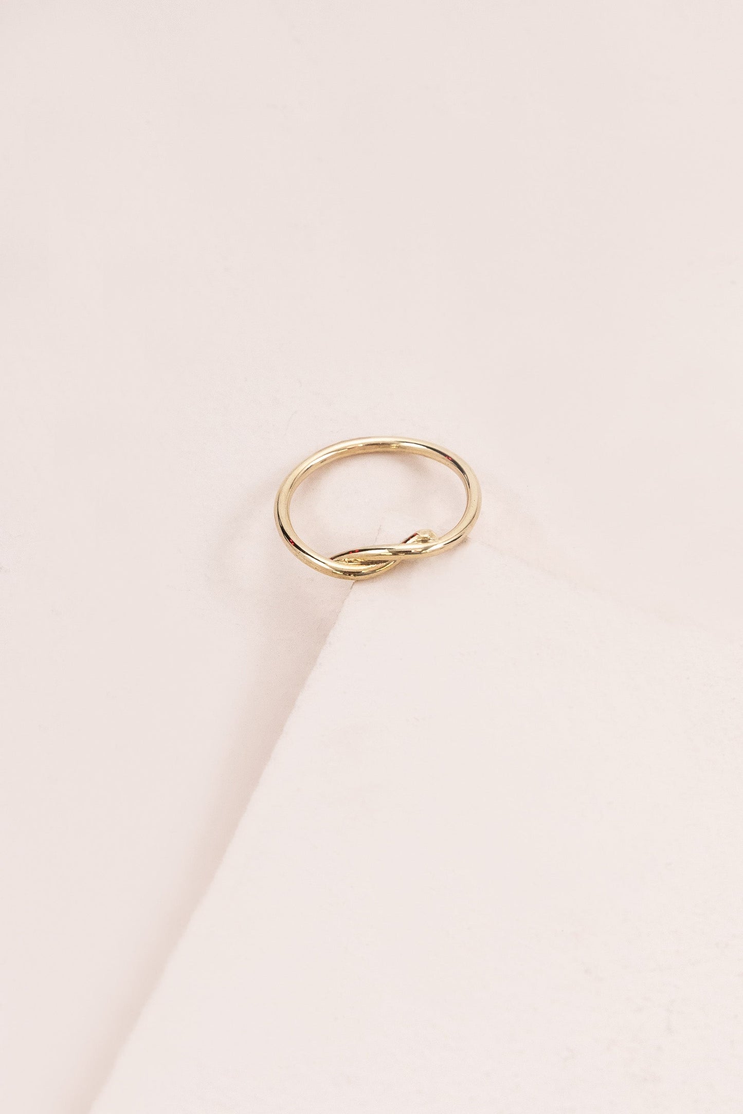Twist Top Ring