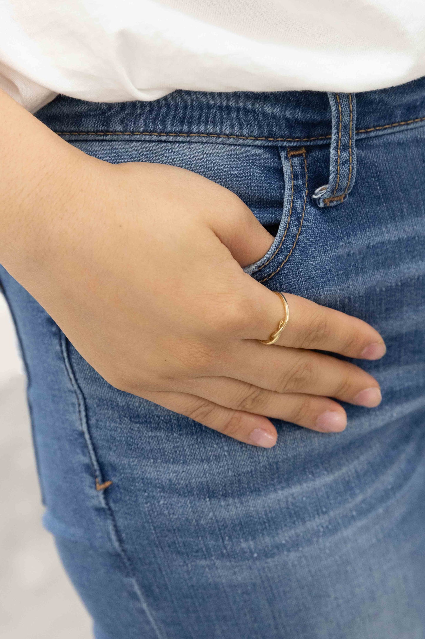 Twist Top Ring