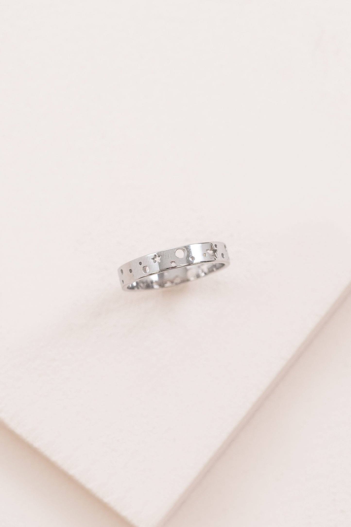 Night Wonder Ring | Silver (14K)