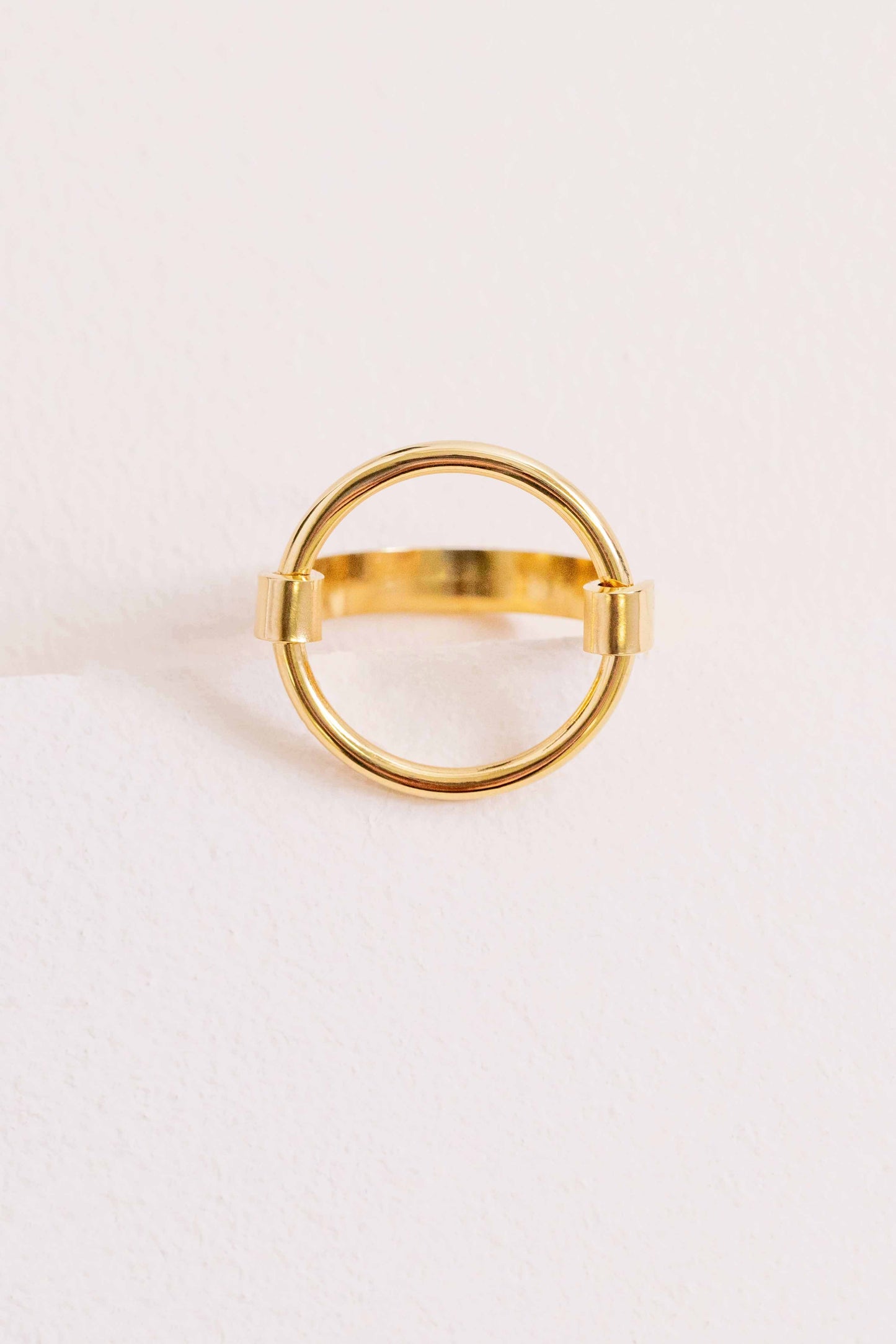 Sunny Circle Ring (14K)