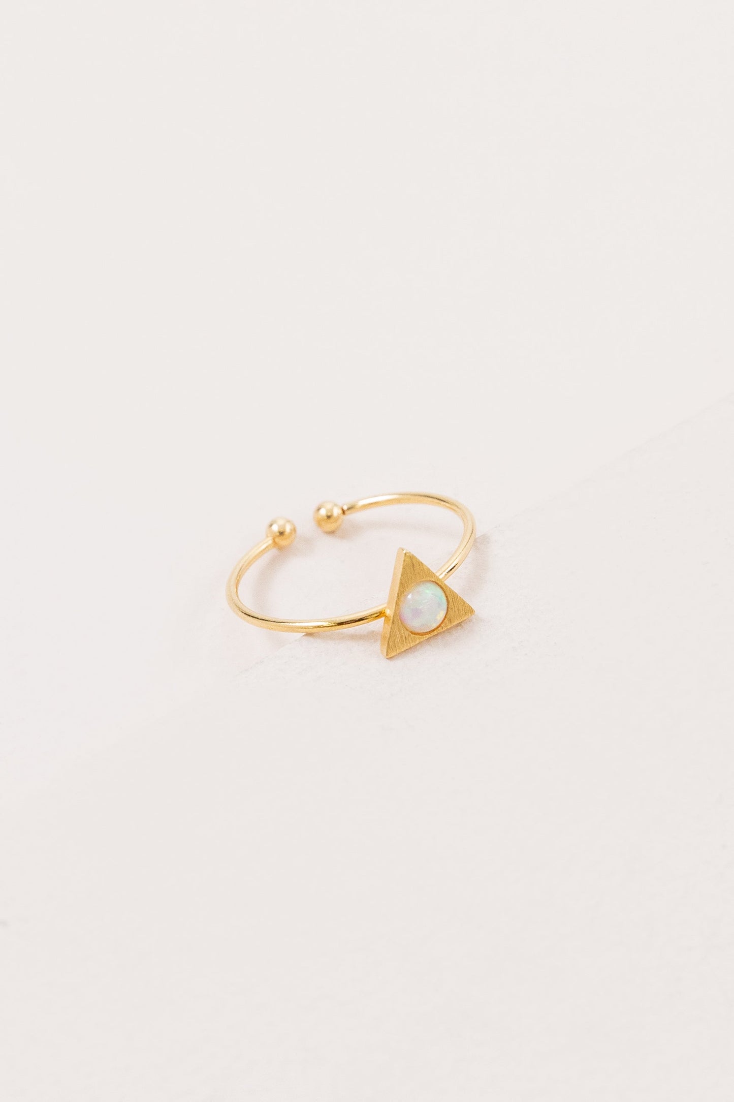 Pixum Delta Stone Ring | White