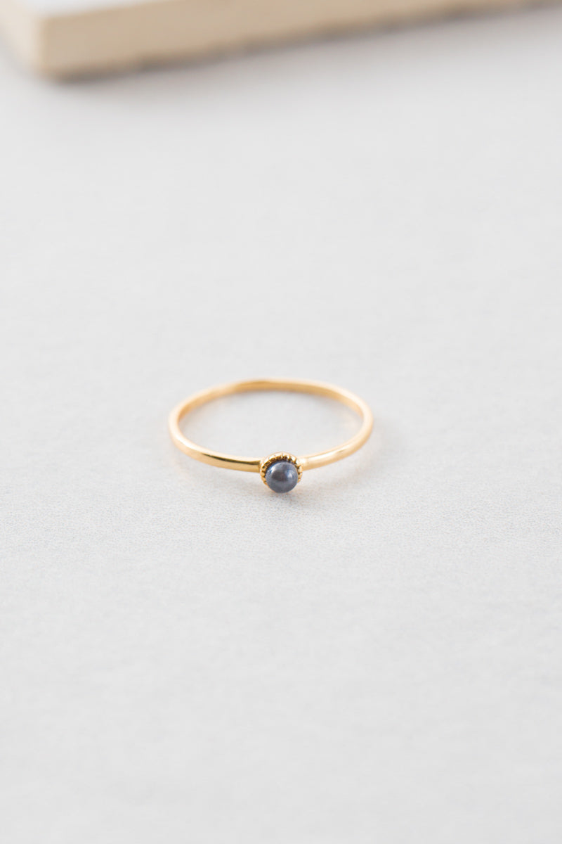 Finer Things Ring | Gray (14K)