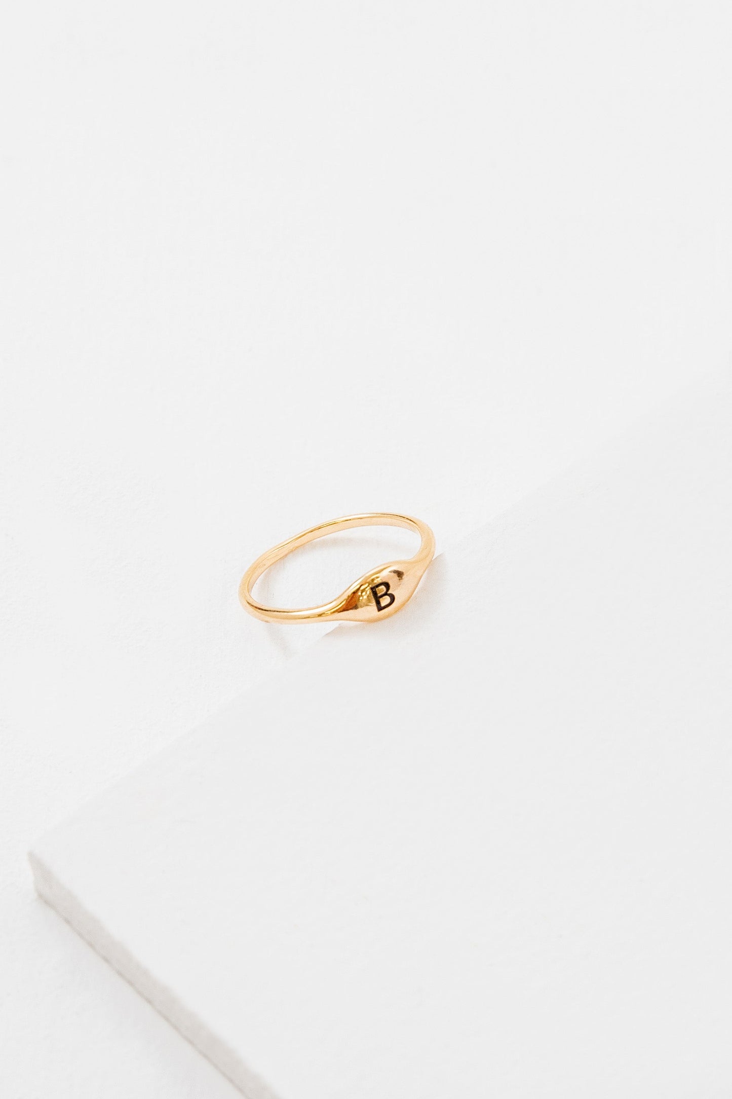 Initial Ring | Size 8