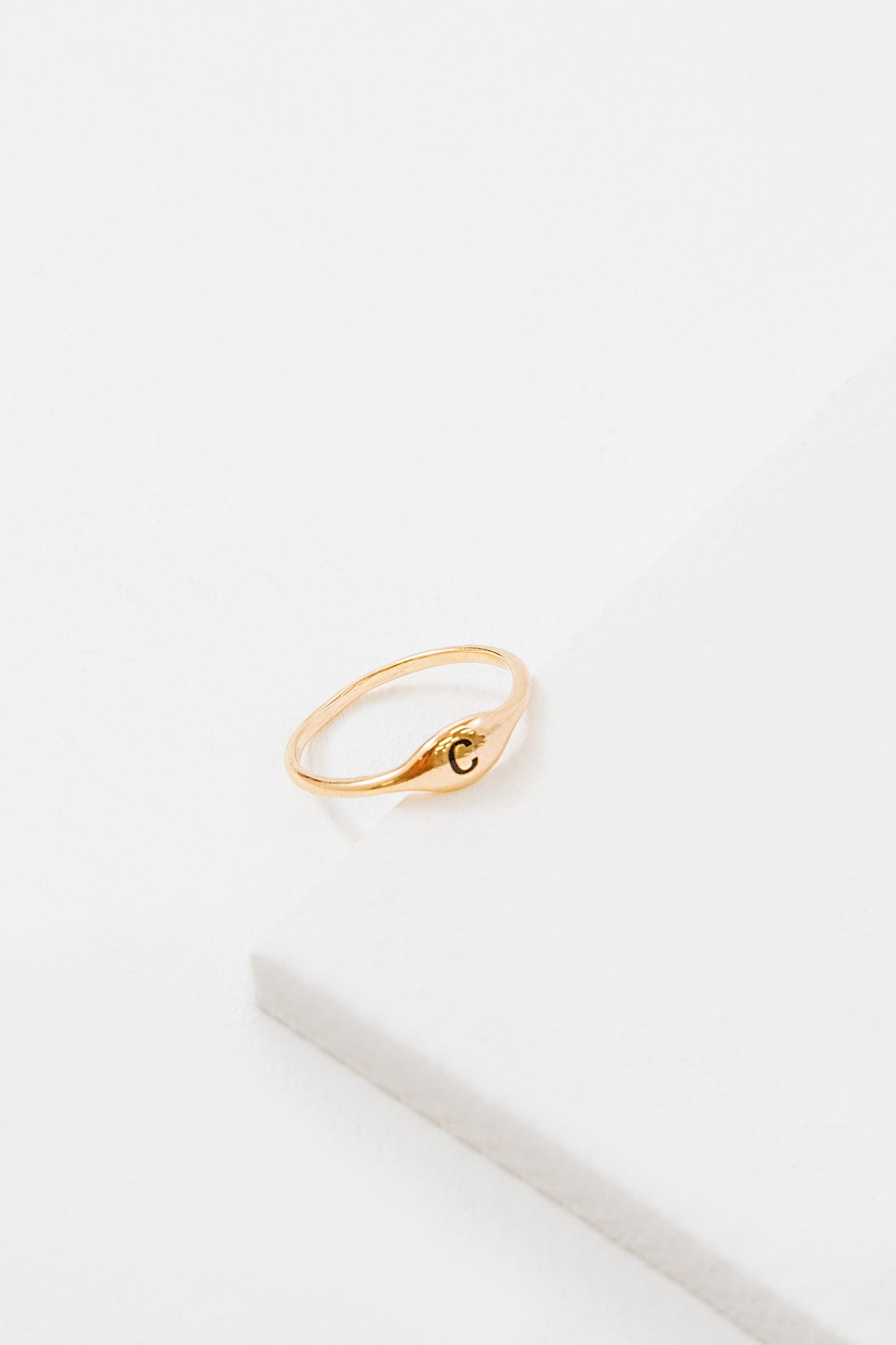 Initial Ring | Size 6