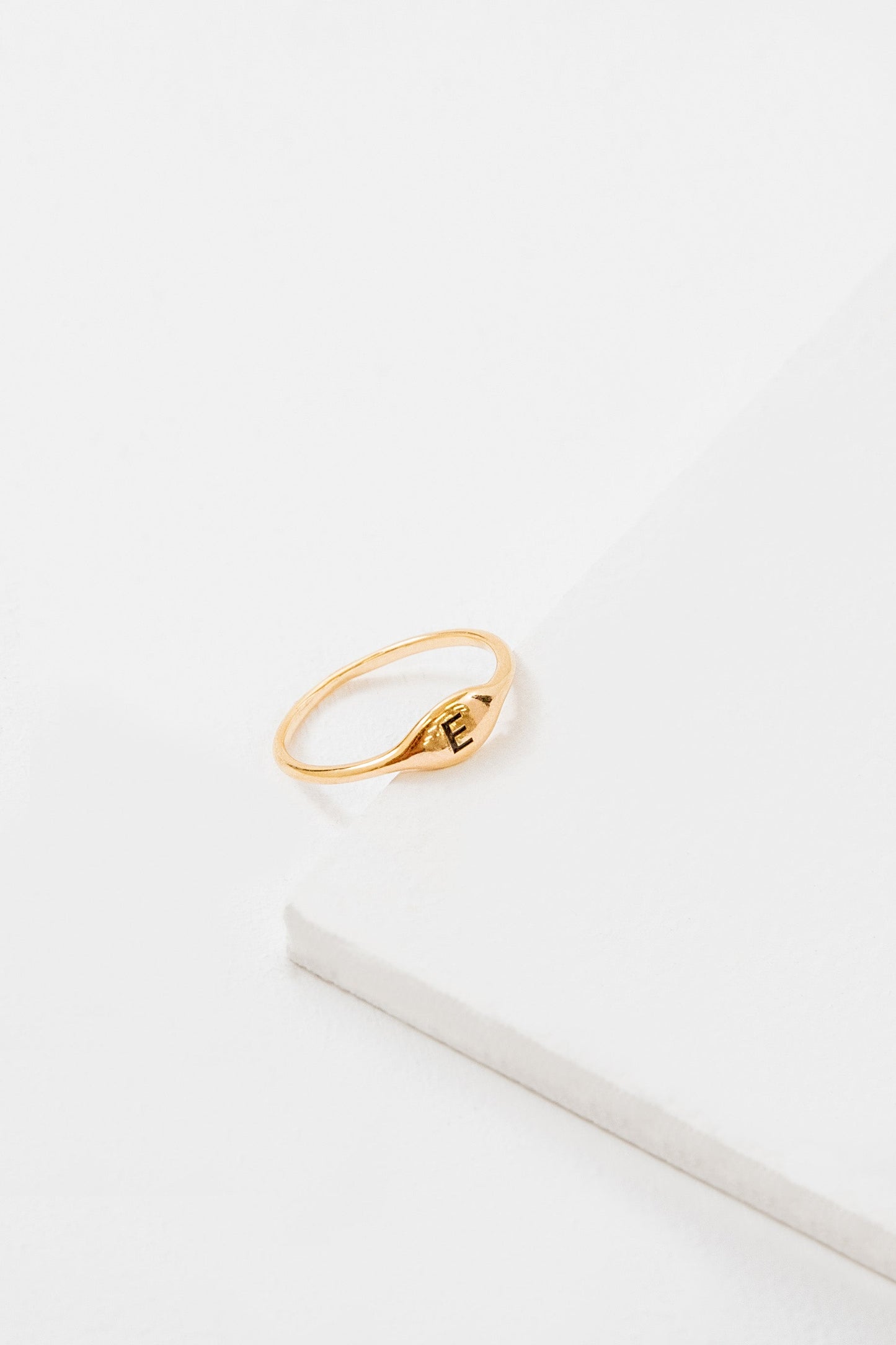 Initial Ring | Size 6