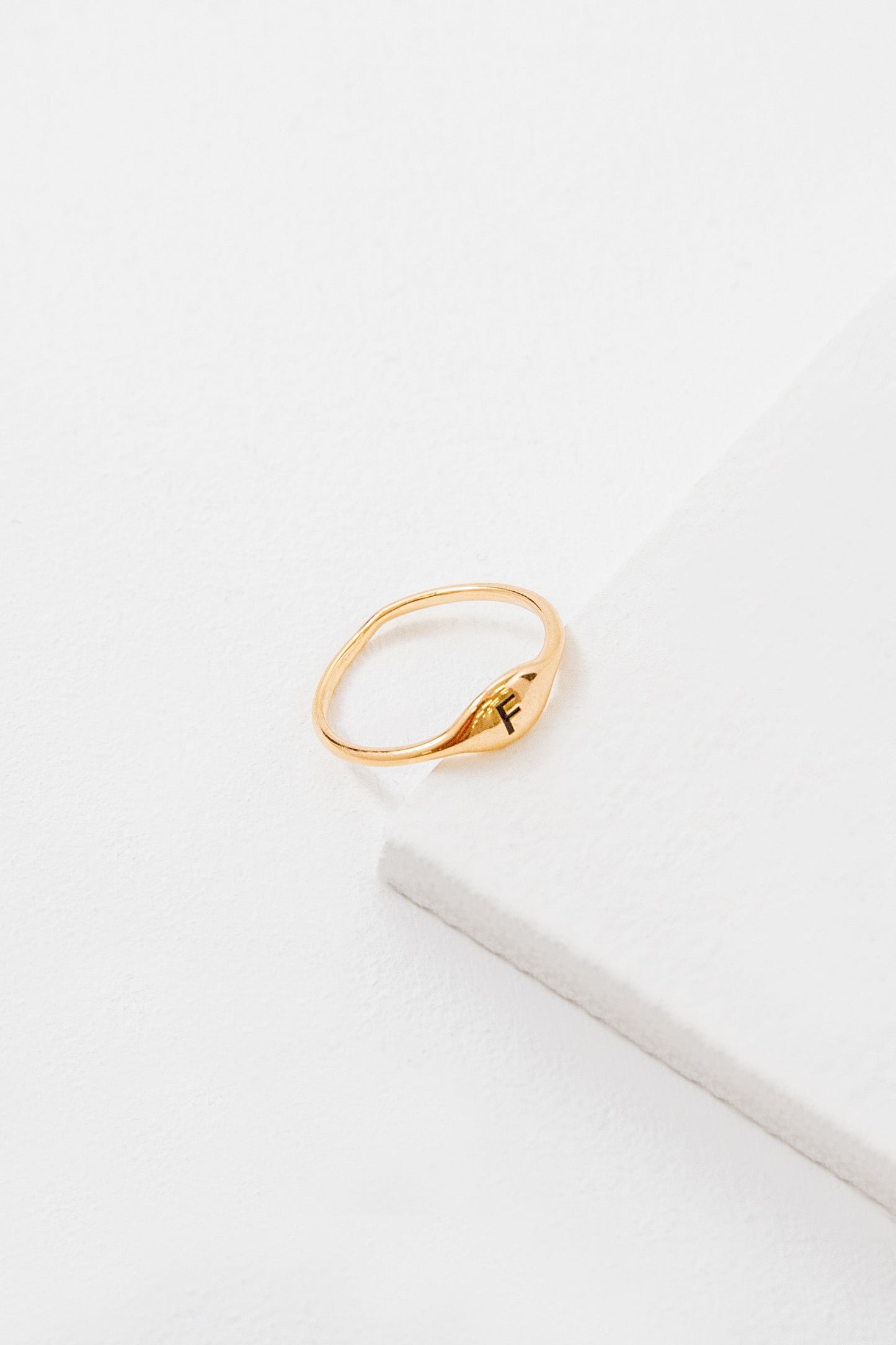 Initial Ring | Size 6