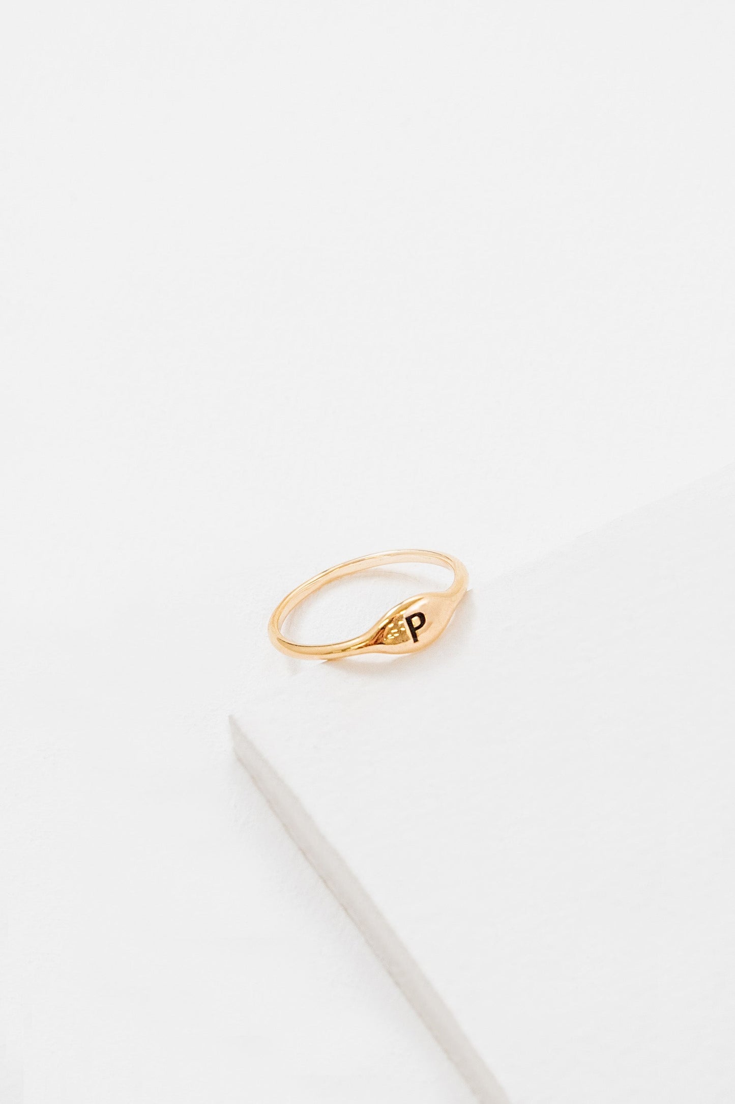 Initial Ring | Size 6