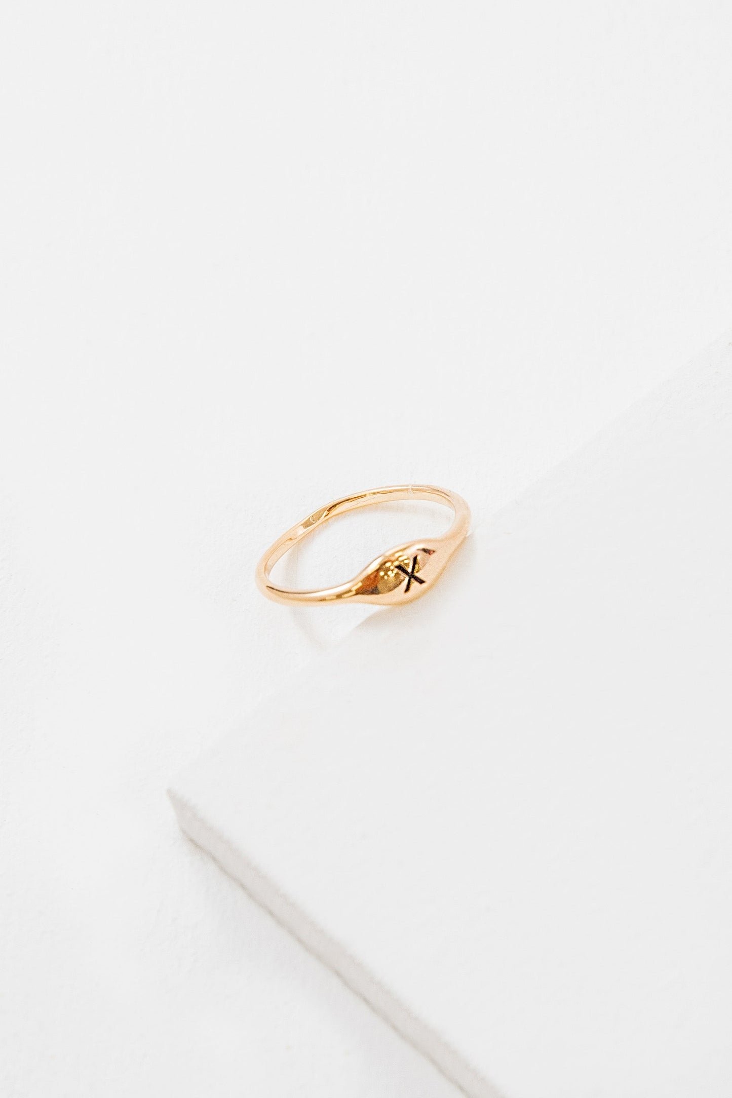 Initial Ring | Size 6