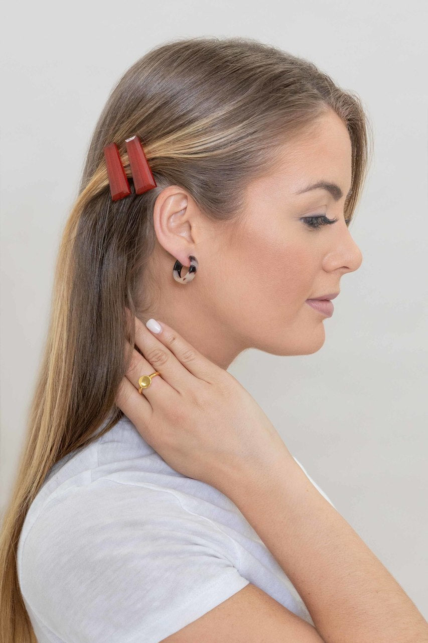 Refined Marble Hair Clip | Deep Red