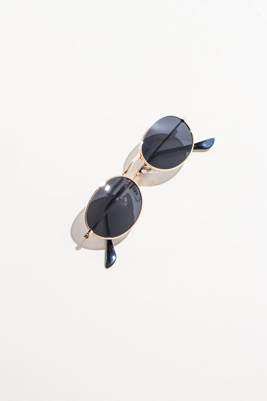 On Tempo Oval Sunglasses | Black