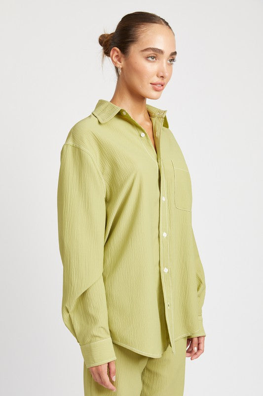 CONTRASTED STITCH BUTTON DOWN SHIRT
