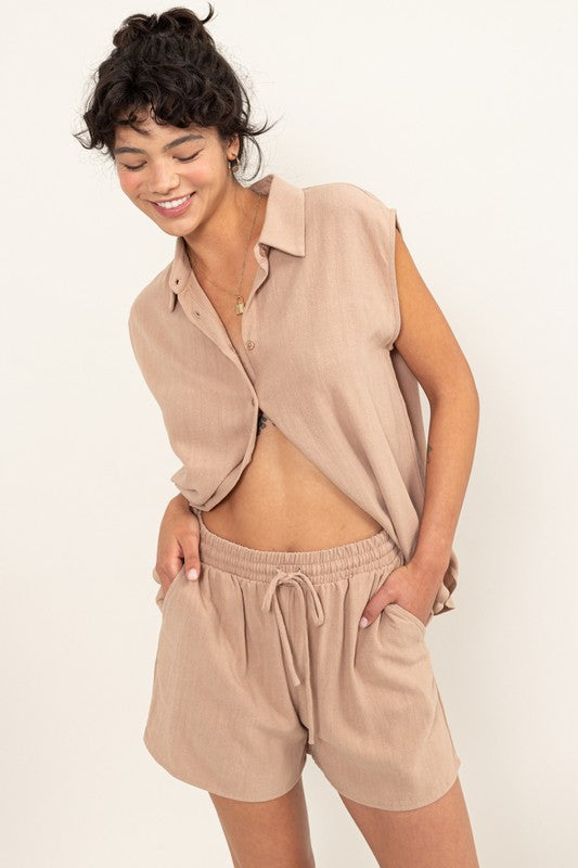 SET-LINEN SHIRT AND SHORTS SET