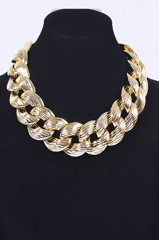 Textured Chunky Chain Necklace