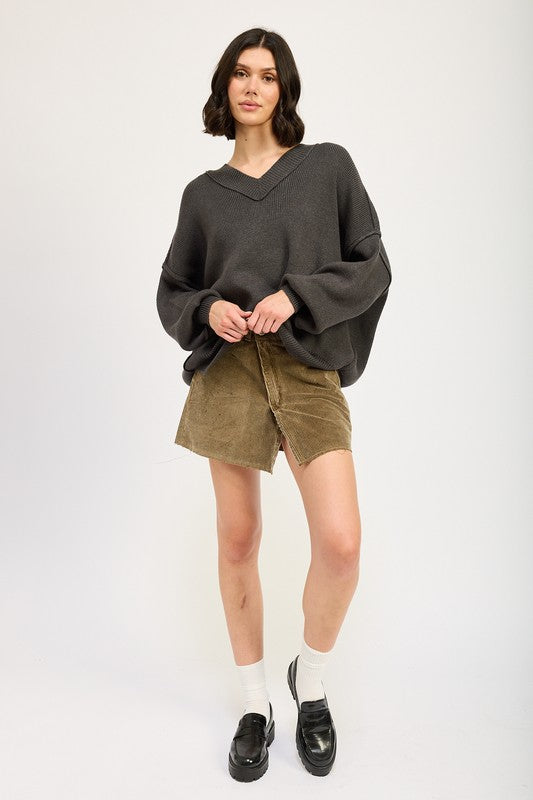 OVERSIZED V NECK SWEATER