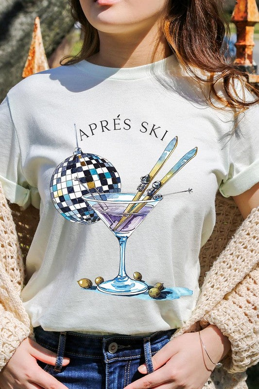 Apres Ski Club Graphic Tee