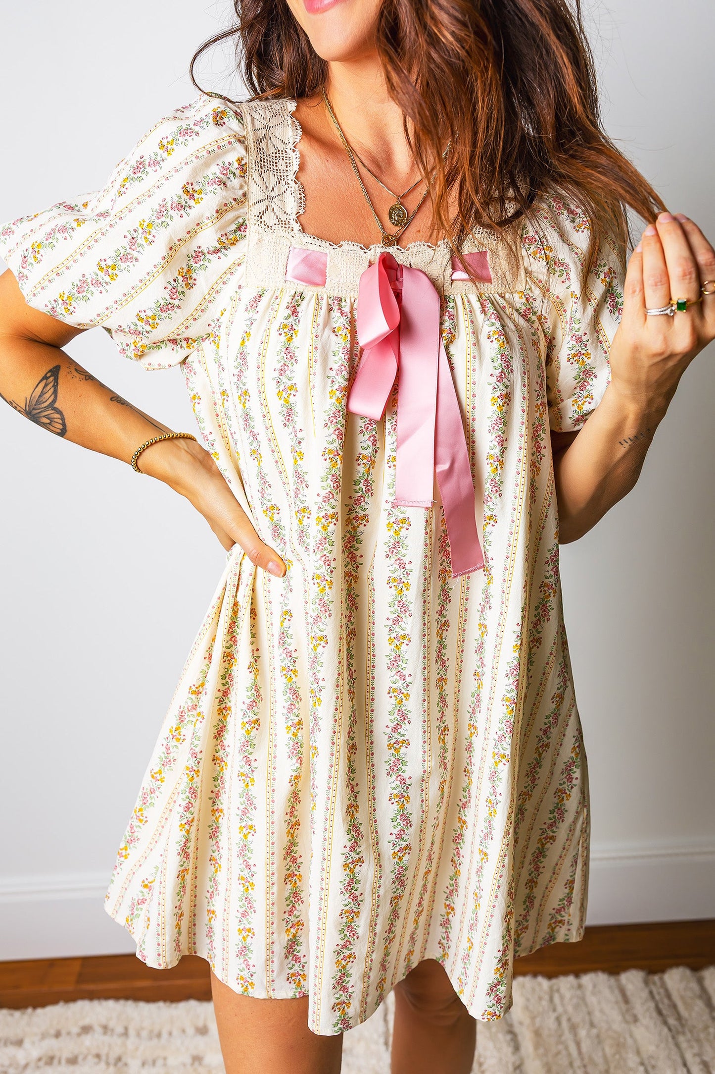 Floral Contrast Ribbon Bow Lace Square Mini Dress