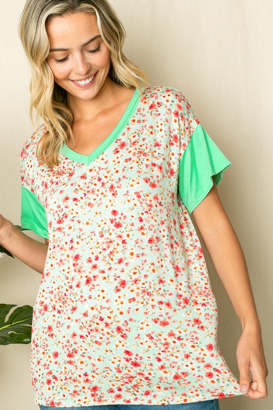 DIZZY FLORAL SOLID MIX BOXY TOP