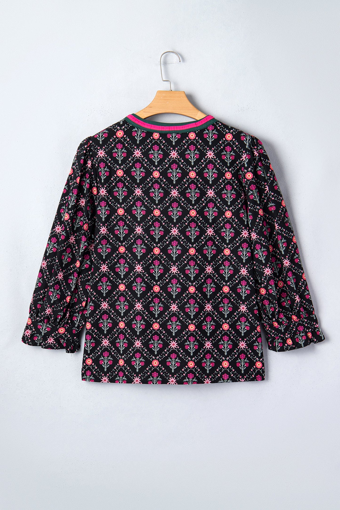 Floral Contrast V-Neck 3/4 Sleeve Blouse