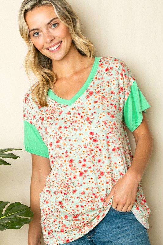 DIZZY FLORAL SOLID MIX BOXY TOP