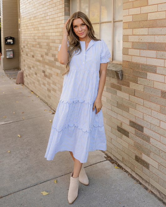 Kaeli Bubble Short Sleeve Tiered Scallop Long Dress