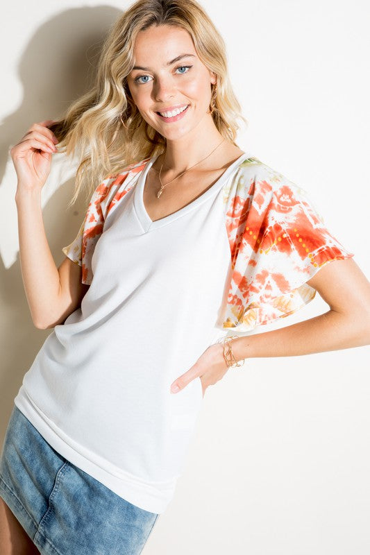 V NECK SHORT FLAIR SLEEVE TOP