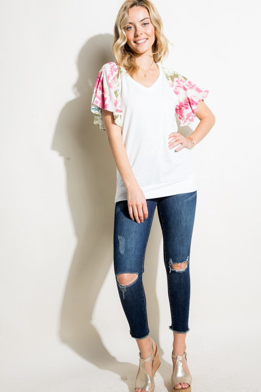 V NECK SHORT FLAIR SLEEVE TOP