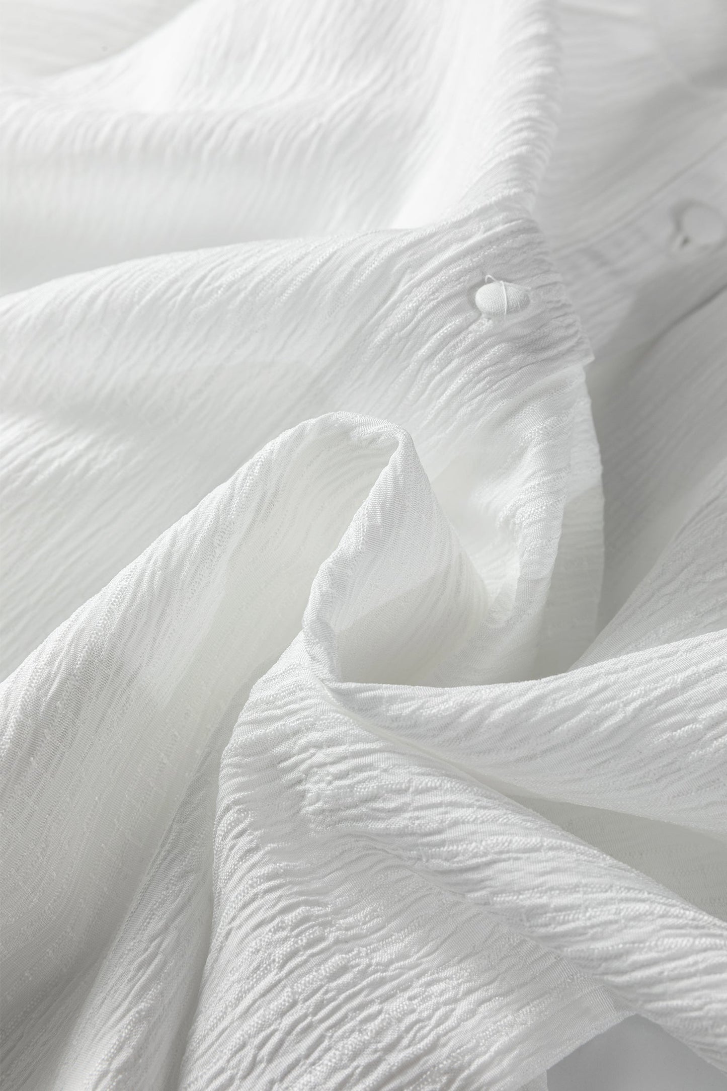 Solid Crinkled Lantern Sleeve Buttoned Shirt