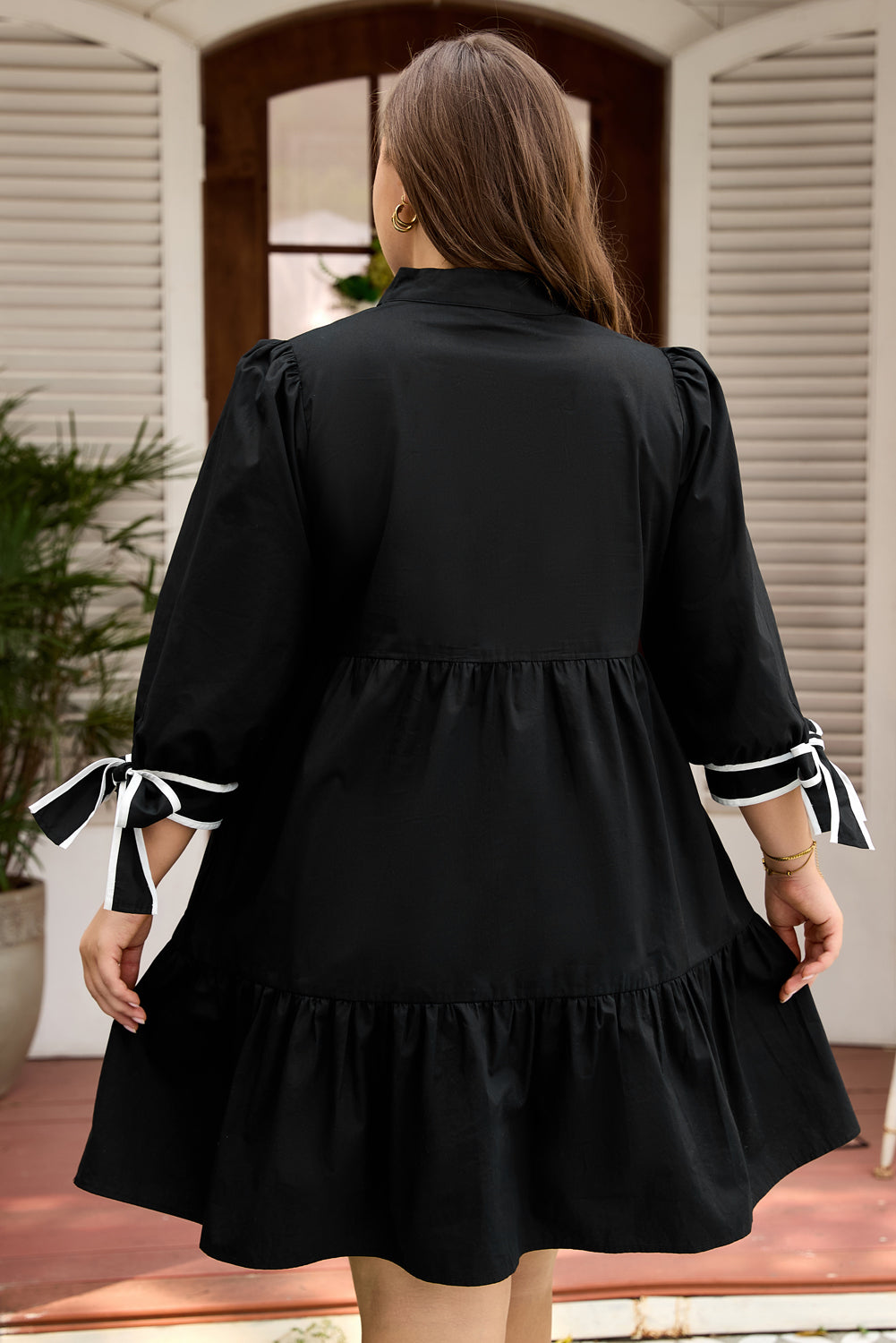 Plus Size Colorblock Knot Cuff Mini Dress