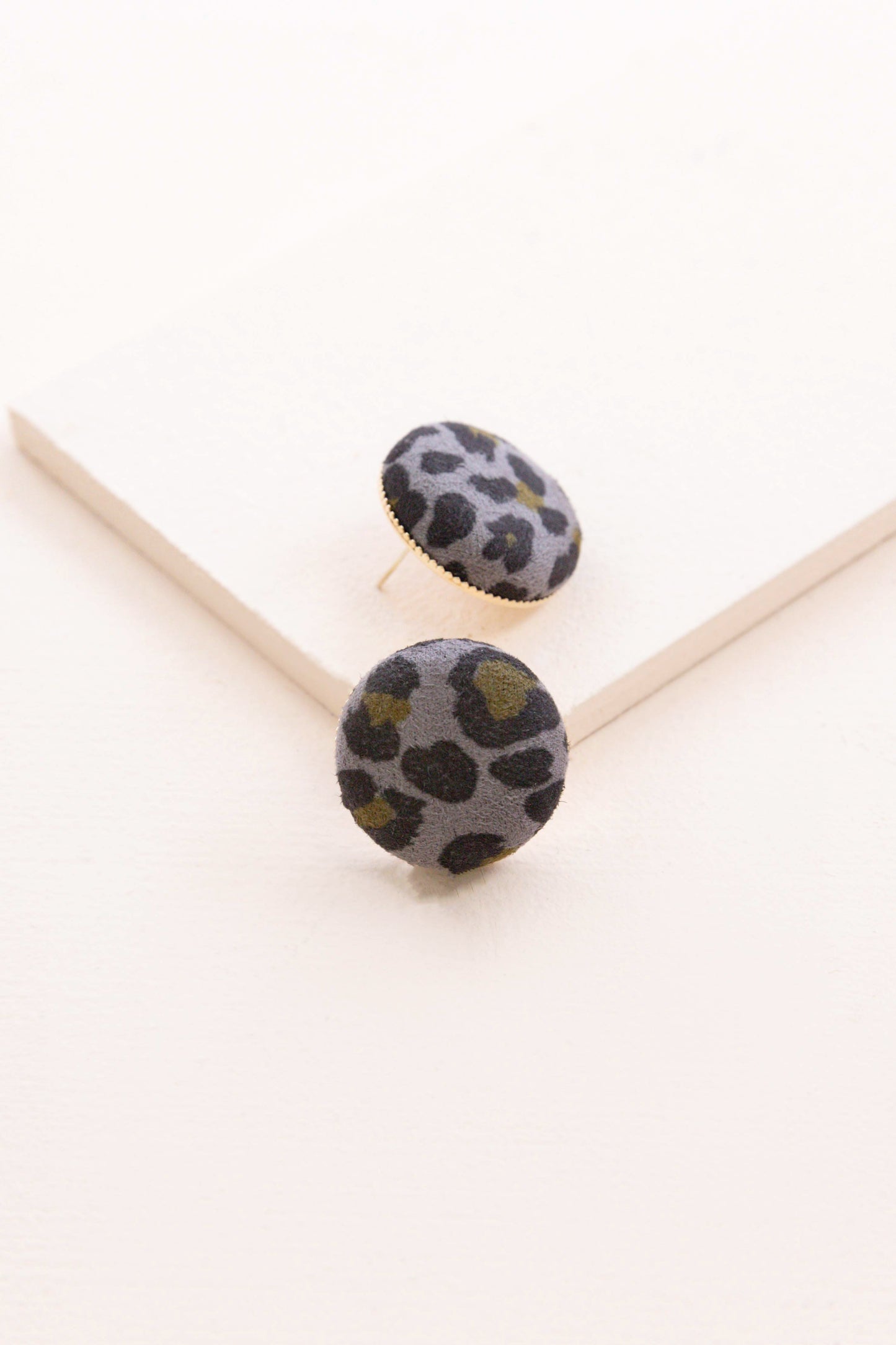 Animal Print Stud Earrings | Gray
