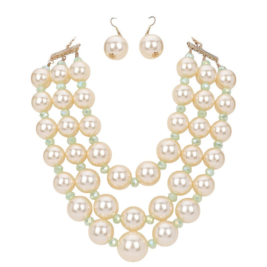Triple Layered Chunky Pearl Necklace