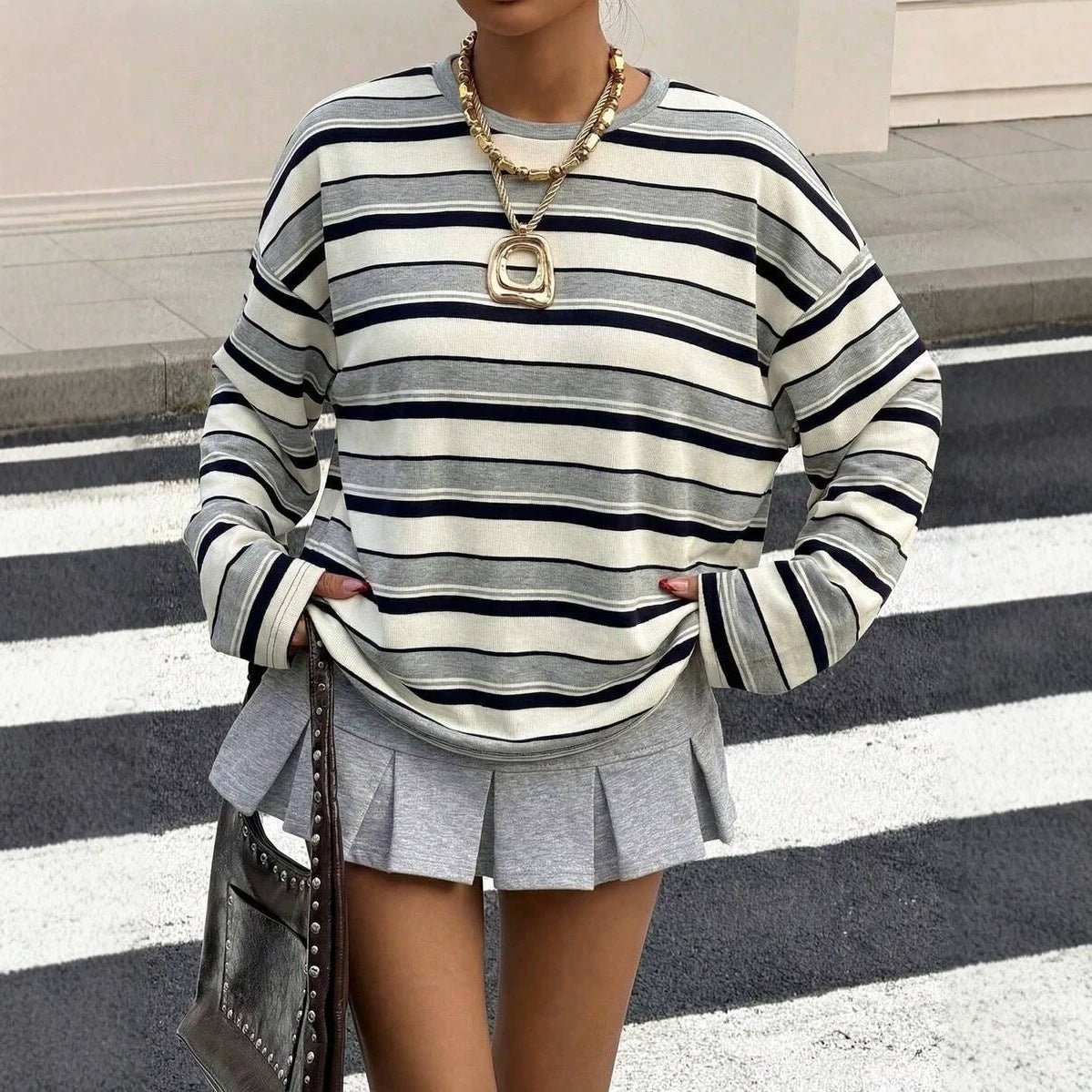 Women's Striped Oversized Pullover Sweatshirt – Round Neck Long Sleeve Top